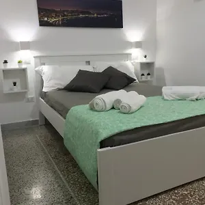 Mellos Nápoly