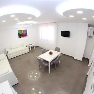 Mondo Suites Apartments Nápoles