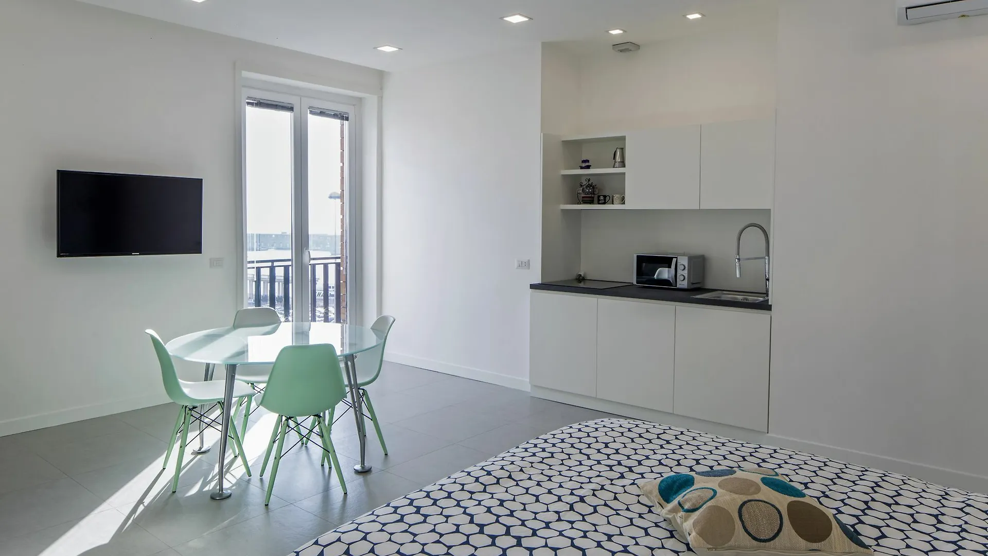 الشقق الفندقية نابوليفي  Relais Castel Nuovo 3*, نابولي إيطاليا