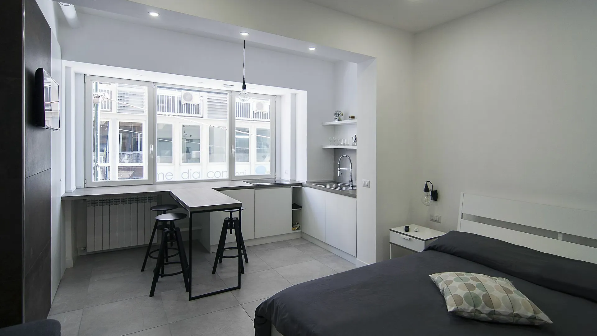 *** شقة فندقية الشقق الفندقية نابوليفي  Relais Castel Nuovo إيطاليا